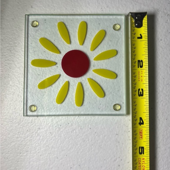 Set of 4 Yellow Flower Glass Coasters - Picture 8 of 9